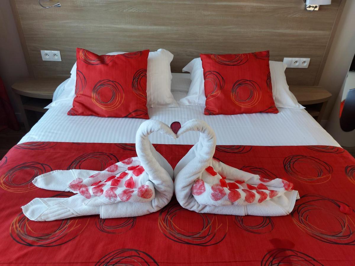 Hotel Contact - Les Bleuets &