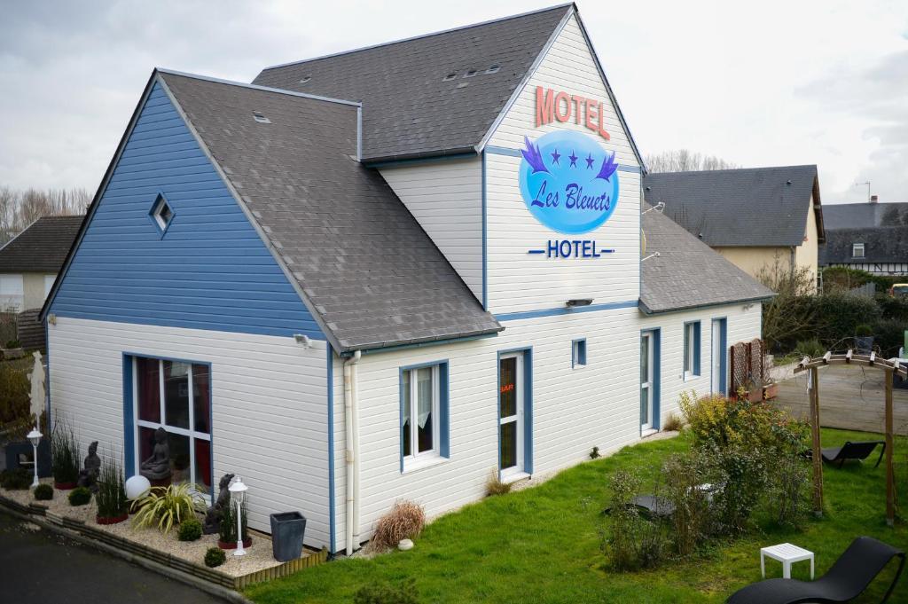 Contact - Les Bleuets & Hotel La Rivière-Saint-Sauveur