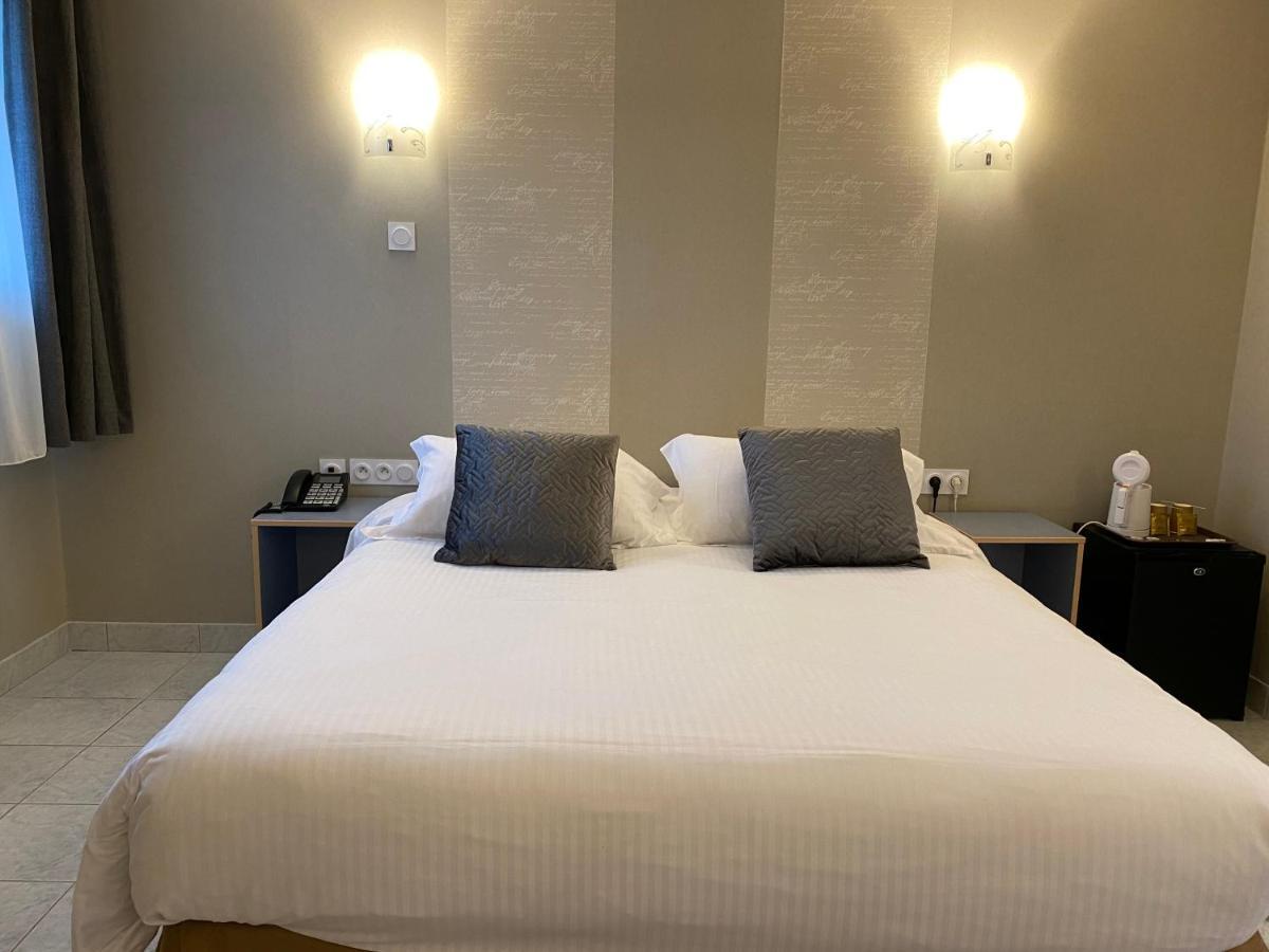 Contact - Les Bleuets Hotel 3*