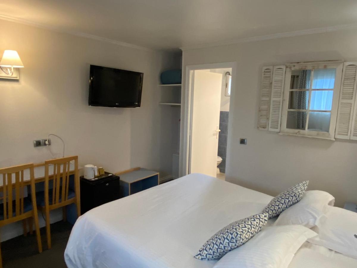 Hotel Contact - Les Bleuets La Rivière-Saint-Sauveur