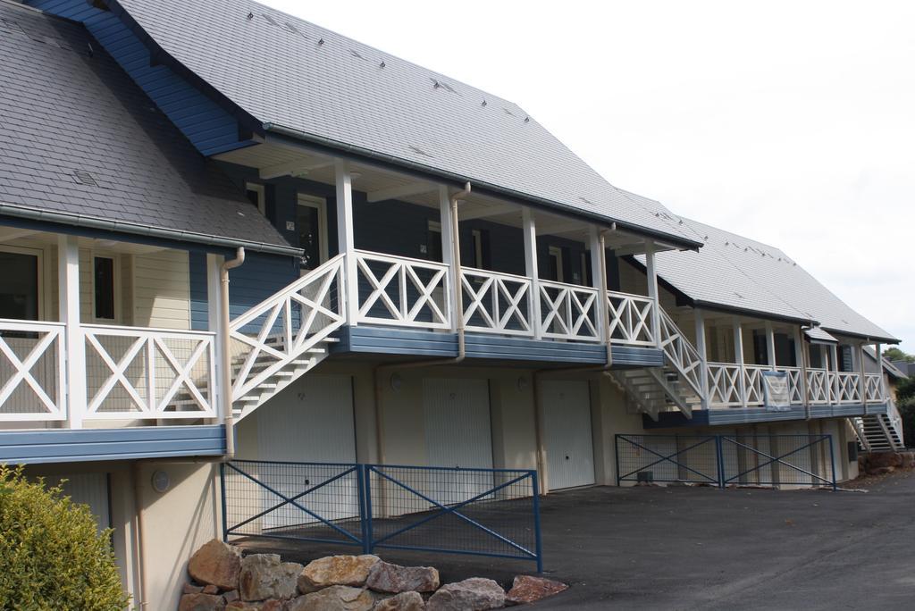 Hotel Contact - Les Bleuets La Rivière-Saint-Sauveur