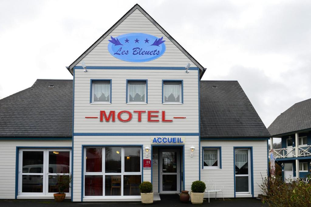 Contact - Les Bleuets & Hotel La Rivière-Saint-Sauveur